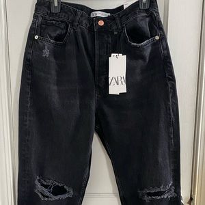 NWT ZARA Mom Fit Jeans (Size US 10)